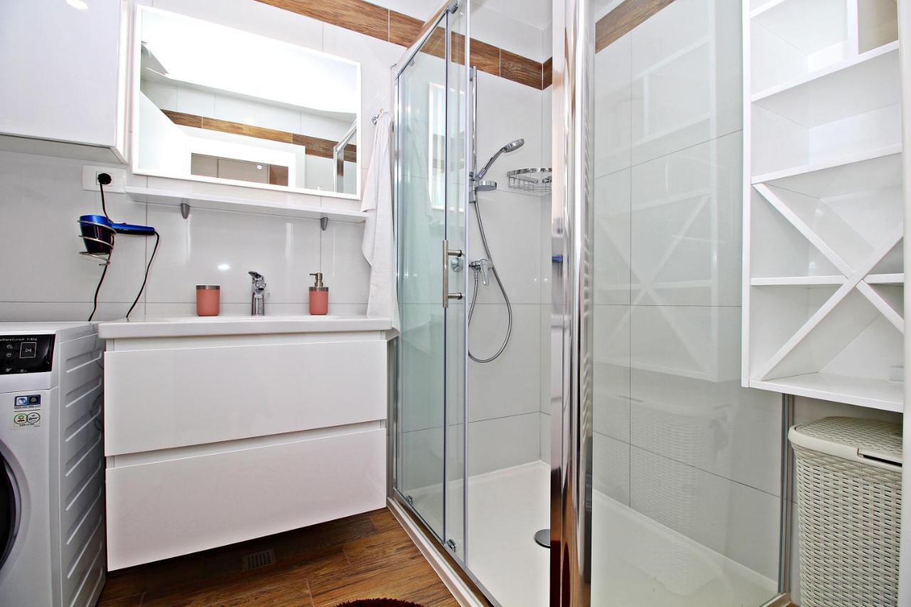 Blue Lagoon Apartments زادار المظهر الخارجي الصورة