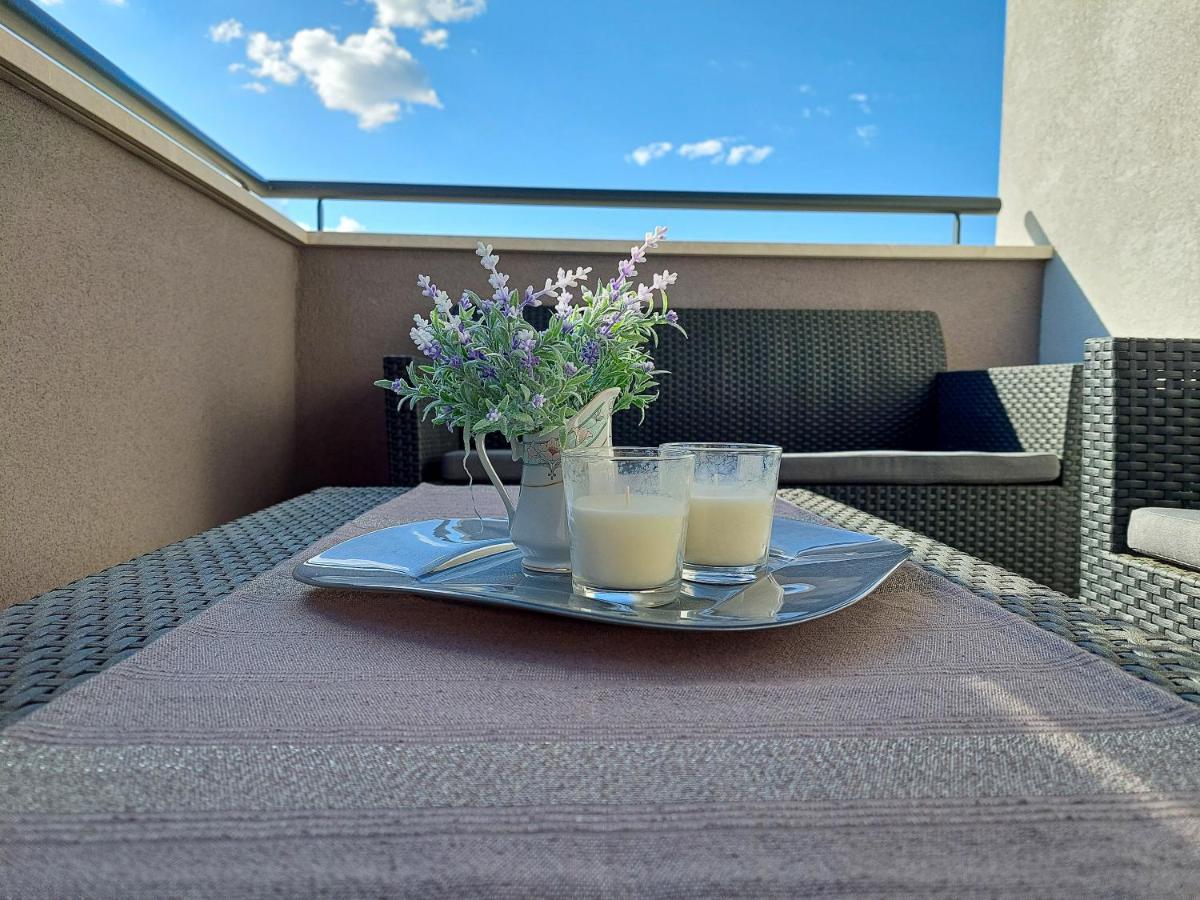 Blue Lagoon Apartments زادار المظهر الخارجي الصورة